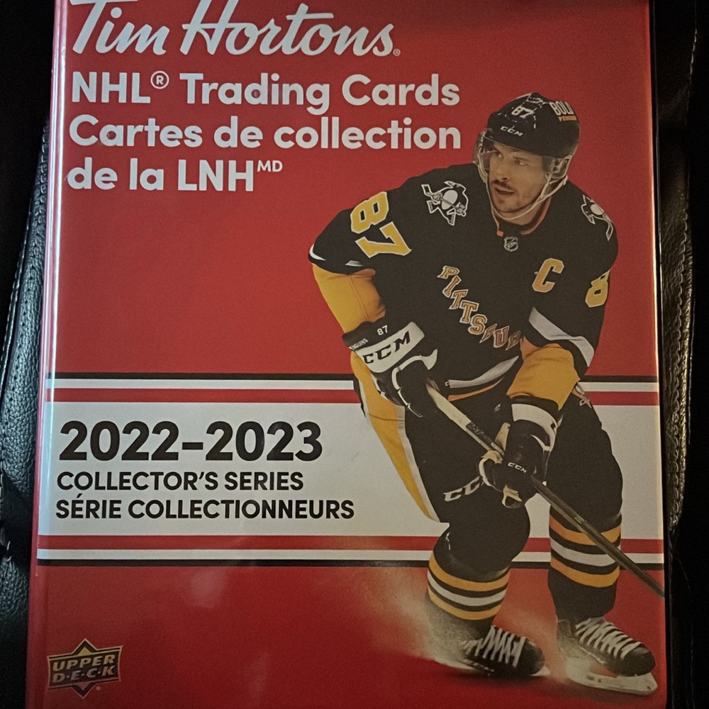 **NEW** Tim Horton NHL Hockey Cards 2022-2023 Binder